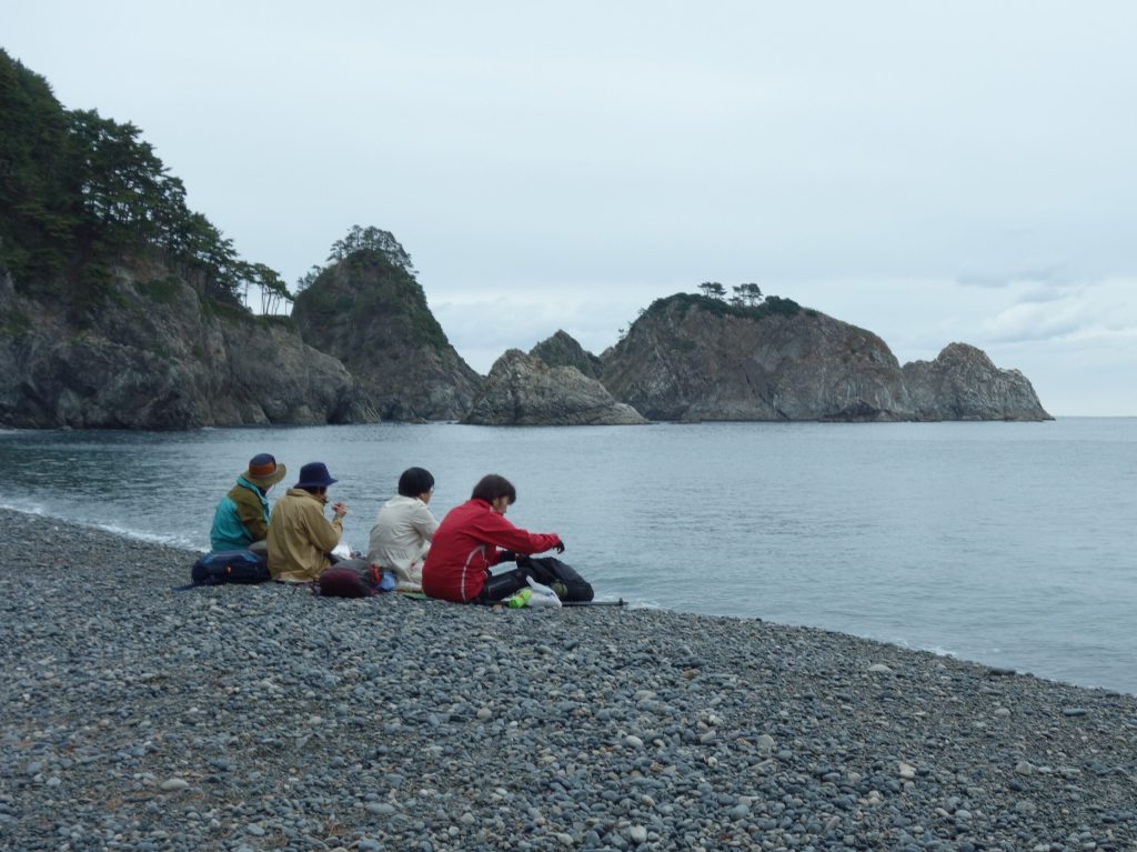 栃内浜にて